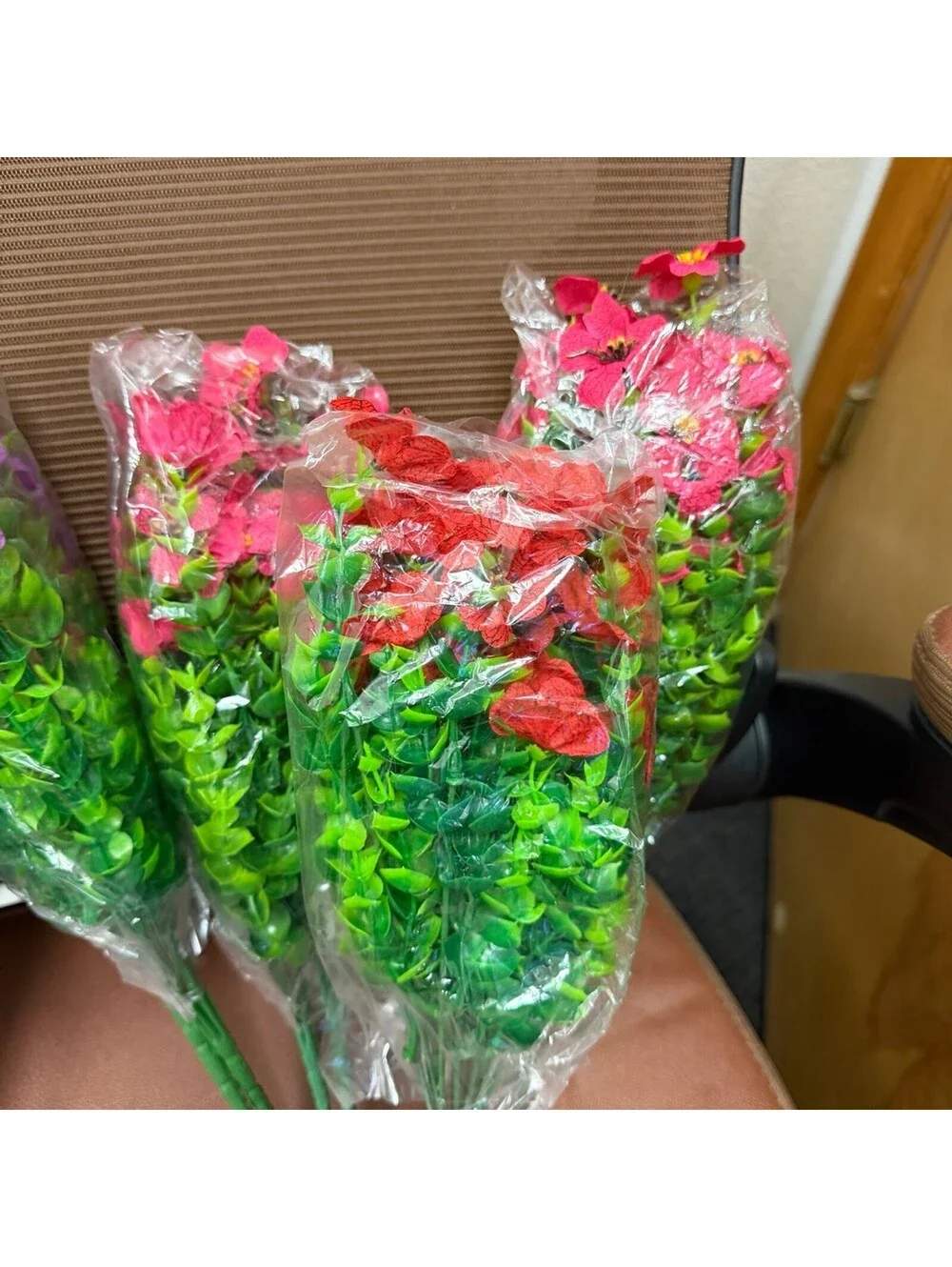 Artificial Flowers for Outdoors, Faux Spring Silk Flowers with Eucalyptus Leaves